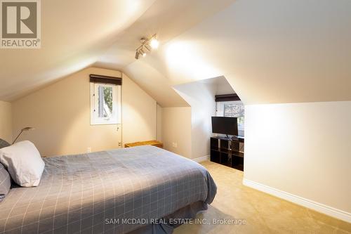 1361 Lorne Park Road E, Mississauga, ON - Indoor Photo Showing Bedroom