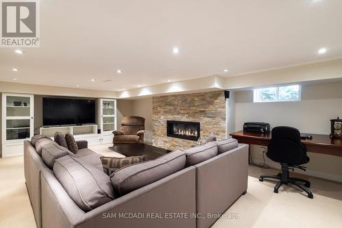 1361 Lorne Park Road E, Mississauga, ON - Indoor With Fireplace