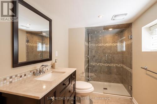 1361 Lorne Park Road E, Mississauga, ON - Indoor Photo Showing Bathroom