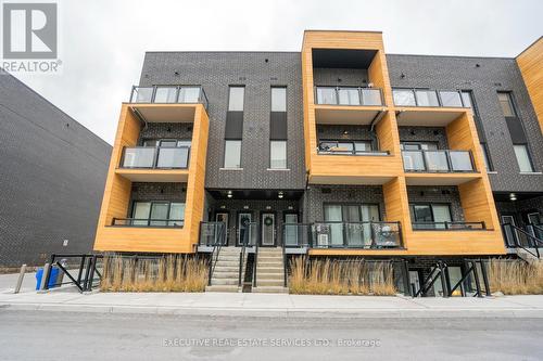 226 - 1145 Journeyman Lane, Mississauga, ON - Outdoor With Balcony With Facade