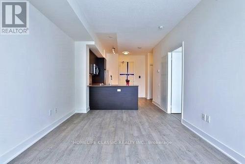 606 - 30 Roehampton Avenue, Toronto, ON - Indoor Photo Showing Other Room