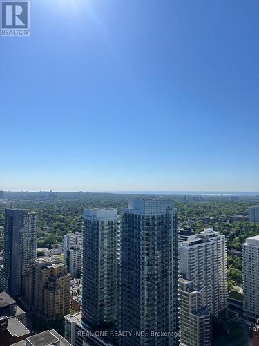4002 - 39 Roehampton Avenue, Toronto, ON - Outdoor With View