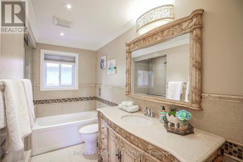 169 Sherwood Forest Drive, Markham, ON - Indoor Photo Showing Bathroom