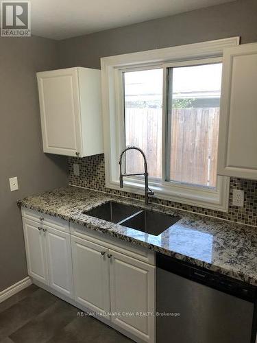 1, 2, 3 - 104 Daphne Crescent, Barrie, ON - Indoor Photo Showing Kitchen With Double Sink With Upgraded Kitchen