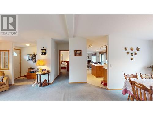 2299 Ash Avenue, Quesnel, BC - Indoor Photo Showing Kitchen