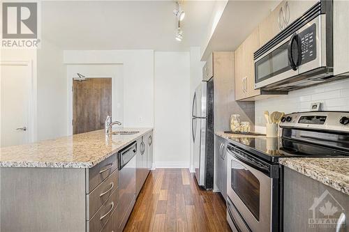 1433 Wellington Street W Unit#309, Ottawa, ON - Indoor Photo Showing Kitchen With Stainless Steel Kitchen With Upgraded Kitchen