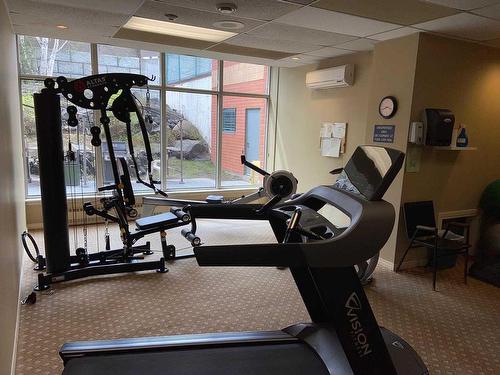 801 590 Beverly Street, Thunder Bay, ON - Indoor Photo Showing Gym Room