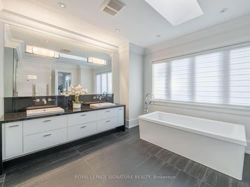 14 Tregellis Rd, Toronto, ON - Indoor Photo Showing Bathroom