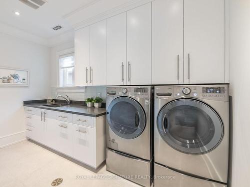 14 Tregellis Rd, Toronto, ON - Indoor Photo Showing Laundry Room