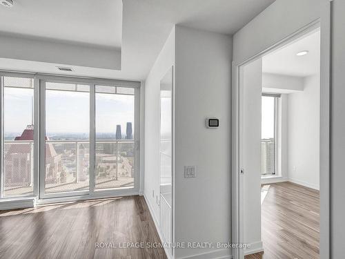 3604-4065 Confederation Pkwy, Mississauga, ON - Indoor Photo Showing Other Room