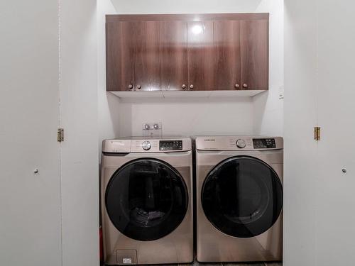 Salle de lavage - 3002 Rue Alphonse-De Lamartine, Laval (Chomedey), QC - Indoor Photo Showing Laundry Room