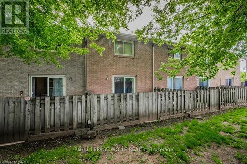 23 - 293 Fairway Road N, Waterloo, ON - Outdoor