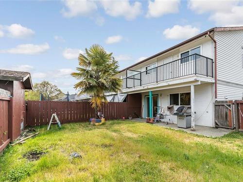 2001/2003 Northfield Rd, Nanaimo, BC - Outdoor With Deck Patio Veranda