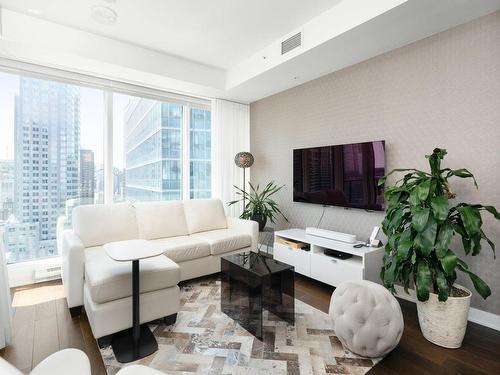 Salon - 3409-1188 Rue St-Antoine O., Montréal (Ville-Marie), QC - Indoor Photo Showing Living Room