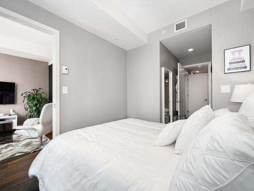 Chambre Ã  coucher principale - 3409-1188 Rue St-Antoine O., Montréal (Ville-Marie), QC - Indoor Photo Showing Bedroom