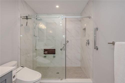 1160 Bellview Street|Unit #35, Burlington, ON - Indoor Photo Showing Bathroom