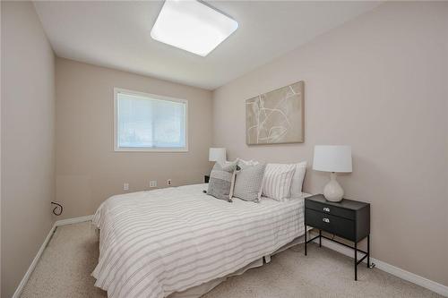 1160 Bellview Street|Unit #35, Burlington, ON - Indoor Photo Showing Bedroom