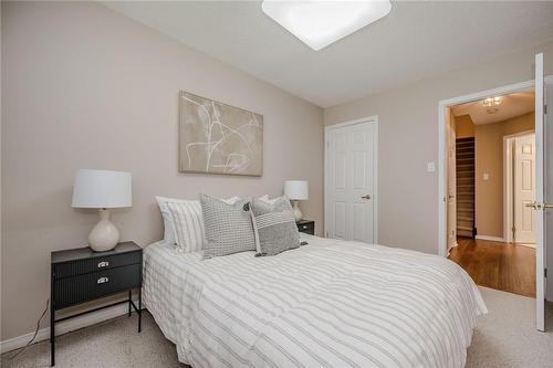 1160 Bellview Street|Unit #35, Burlington, ON - Indoor Photo Showing Bedroom