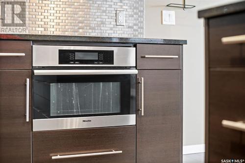 310 230 Slimmon Road, Saskatoon, SK - Indoor Photo Showing Kitchen