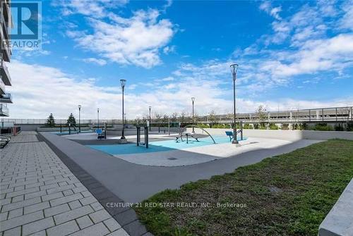 1407 - 2087 Fairview Street, Burlington, ON - Outdoor With View