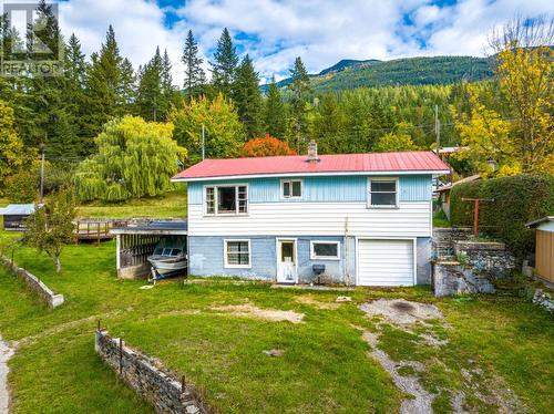 1537 Russel Avenue, Riondel, BC - Outdoor