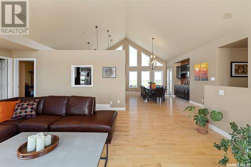 106 Metanczuk Road, Aberdeen Rm No. 373, SK - Indoor Photo Showing Living Room