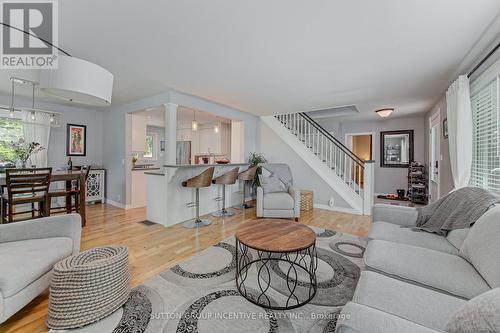 46 Skyline Drive, Orillia, ON - Indoor Photo Showing Living Room