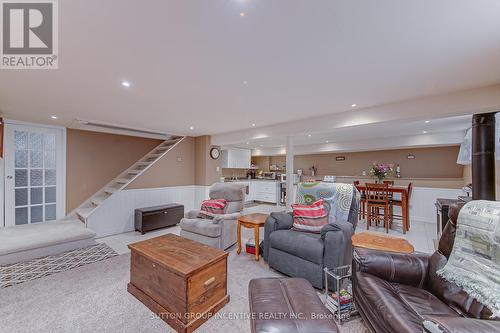 46 Skyline Drive, Orillia, ON - Indoor Photo Showing Living Room