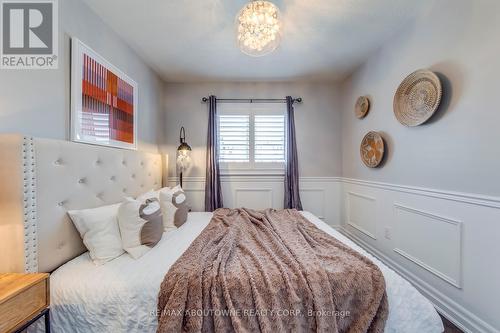 261 Gatwick Drive, Oakville, ON - Indoor Photo Showing Bedroom