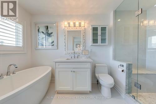 261 Gatwick Drive, Oakville, ON - Indoor Photo Showing Bathroom