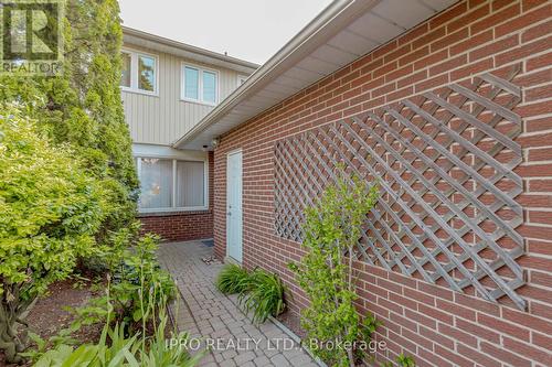 150 Kenwood Avenue, Burlington (Appleby), ON - Outdoor