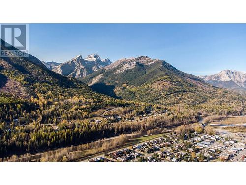 1673 Mcleod Avenue, Fernie, BC 