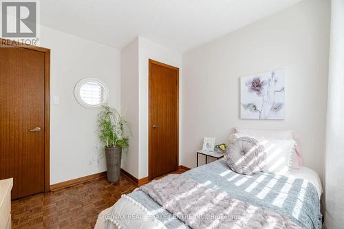 4239 Wakefield Crescent, Mississauga, ON - Indoor Photo Showing Bedroom