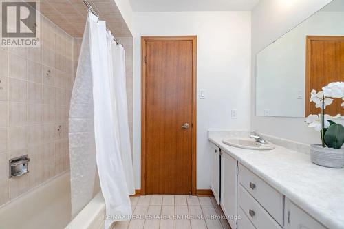 4239 Wakefield Crescent, Mississauga, ON - Indoor Photo Showing Bathroom