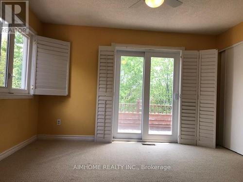 2525 Willowburne Drive, Mississauga, ON - Indoor Photo Showing Other Room