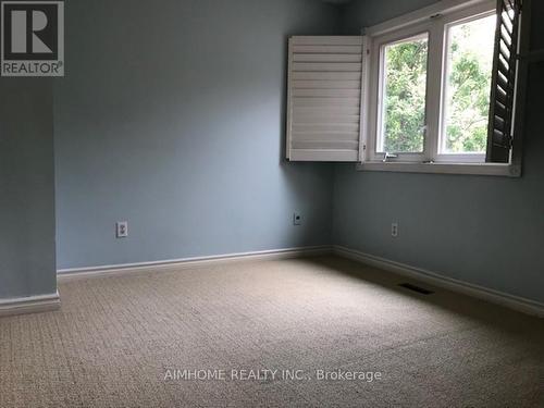 2525 Willowburne Drive, Mississauga, ON - Indoor Photo Showing Other Room