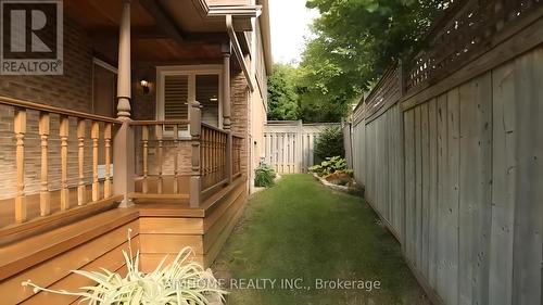 2525 Willowburne Drive, Mississauga, ON - Outdoor
