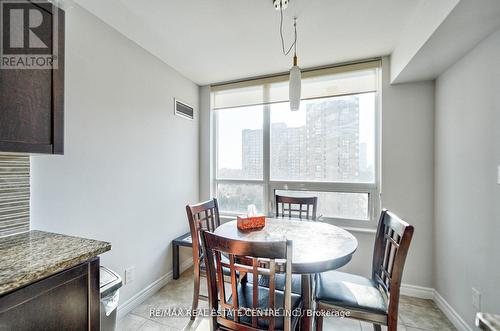 1207 - 208 Enfield Place, Mississauga, ON - Indoor Photo Showing Dining Room