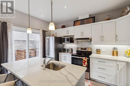 63 - 2040 Shore Road, London, ON - Indoor Photo Showing Kitchen With Stainless Steel Kitchen