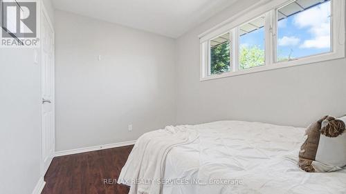 920 Eagle Crescent, London, ON - Indoor Photo Showing Bedroom