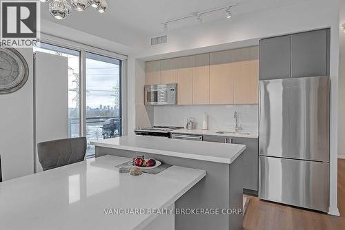 307 - 3237 Bayview Avenue, Toronto C15, ON - Indoor Photo Showing Kitchen