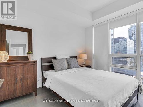 3915 - 70 Temperance Street, Toronto, ON - Indoor Photo Showing Bedroom