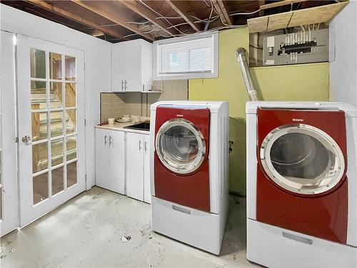 907 Fennel Avenue, Hamilton, ON - Indoor Photo Showing Laundry Room