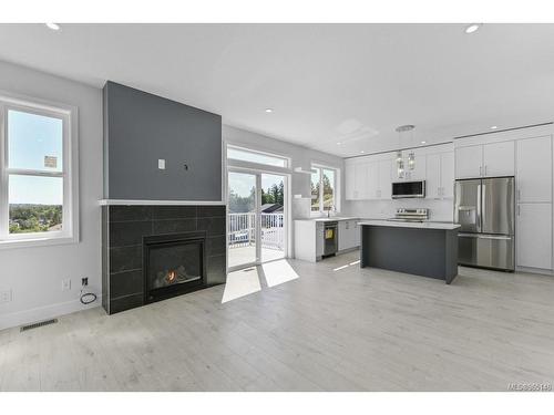 2190 Dodds Rd, Nanaimo, BC - Indoor With Fireplace