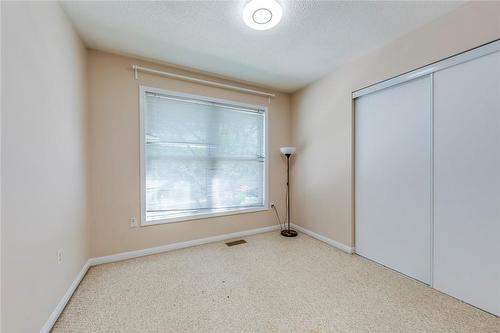 2218 Shadetree Avenue, Burlington, ON - Indoor Photo Showing Other Room