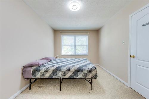 2218 Shadetree Avenue, Burlington, ON - Indoor Photo Showing Bedroom
