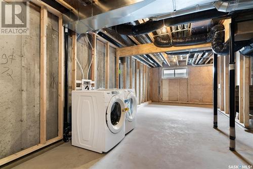 7648 Mapleford Boulevard, Regina, SK - Indoor Photo Showing Laundry Room