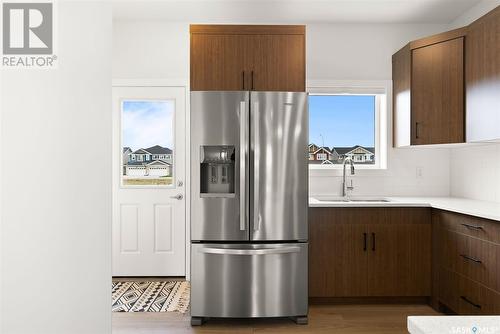 7648 Mapleford Boulevard, Regina, SK - Indoor Photo Showing Kitchen With Stainless Steel Kitchen