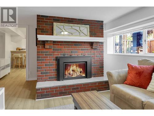 2023 Derrickson Place, West Kelowna, BC - Indoor Photo Showing Kitchen