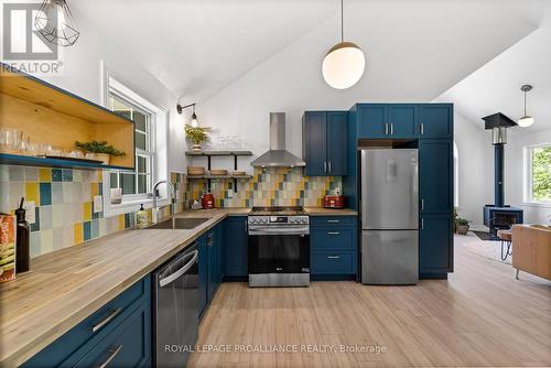 148 Evergreen Lane, Brighton, ON - Indoor Photo Showing Kitchen